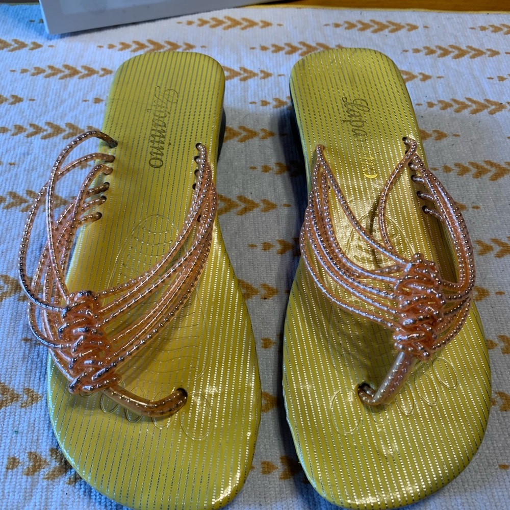 Elegant Gold and Pink Women's Sandals